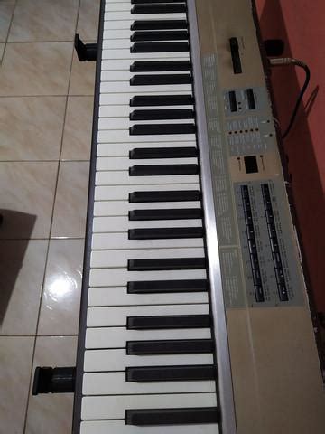 Vendo teclado kurzweil sp76 em São José Dos Campos Clasf som e imagem