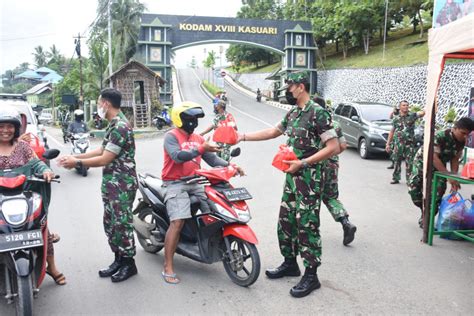 Prajurit Dan Persit Kodam Xviii Kasuari Stop Pengendara Jalan Ternyata