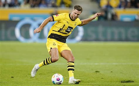 Borussia Dortmund Niclas Füllkrug trifft gegen Hoffenheim und grinst