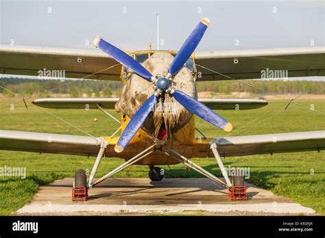 Historische Propellerflugzeug Fotos Und Bildmaterial In Hoher