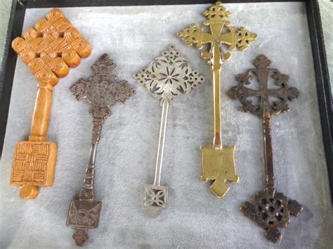 Hand Crosses Ethiopia Eritrea Ethnic Jewels Magazine