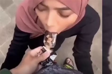 Konten Video Menjilat Es Krim Ala Oklin Fia Bikin Resah Selebgram