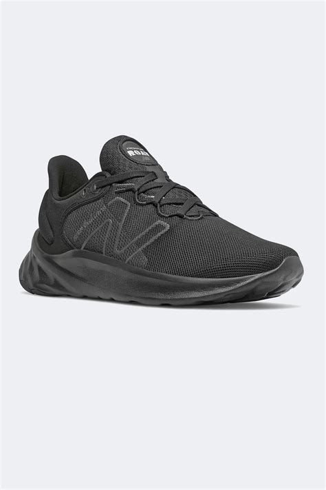 New Balance Fresh Foam Roav v2 - Black | Stylerunner