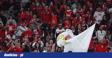 Benfica pode sagrar se campeão pela 38 ª vez FC Porto ainda espera um