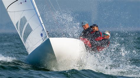 Essential yacht racing skills