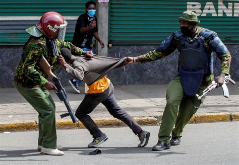 Kenya Protesters Demand President ‘ruto Must Go Amid Police Tear Gas