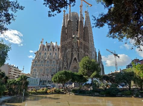 Cronología fascinante Descubre cuándo empezó la construcción de la