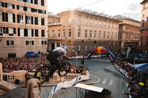 Tomas Slavik Gana La Primera Edici N Europea De Red Bull Cerro Abajo En