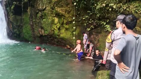 Mengambang Tak Bernyawa Santri Tenggelam Di Curug Sentral Kabandungan