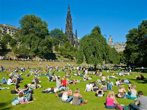 A guide to Edinburgh’s summer festivals - Lonely Planet