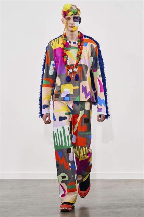 Walter Van Beirendonck Fall Sgustok Design