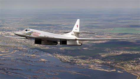 Rússia lança programa para modernização de seus bombardeiros estratégicos