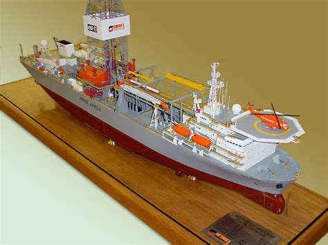 USM Inc. - Designers and fabricators of custom scale models of ships