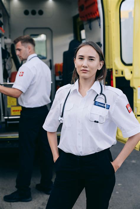 622 Best Free Paramedic Stock Photos And Images · 100 Royalty Free Hd