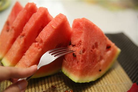 Die Beste Wassermelone Aussuchen 9 Schritte Mit Bildern Wikihow