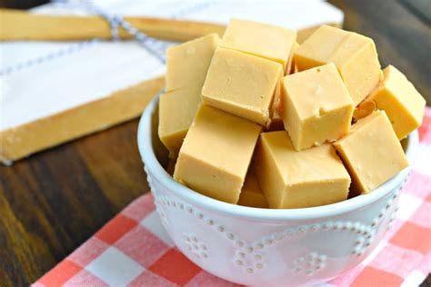 Butterscotch Fudge Recipe - Food Fanatic