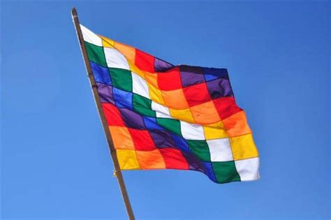 Bolivia Flags. History of the Bolivian Flag and National Emblems ...