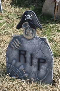 Tombstones Free Photo Download | FreeImages