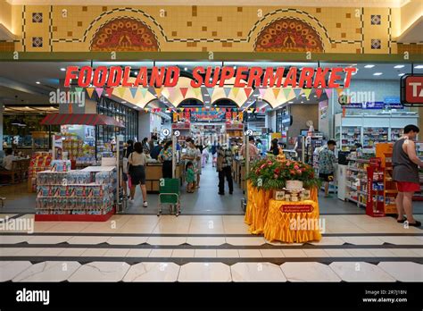 Pattaya Thailand Circa April Entrance To Foodland Supermarket