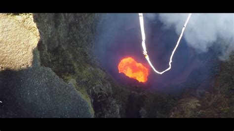 Jonathan Gibbs Volcano Bungee Jump From Helicopter Youtube