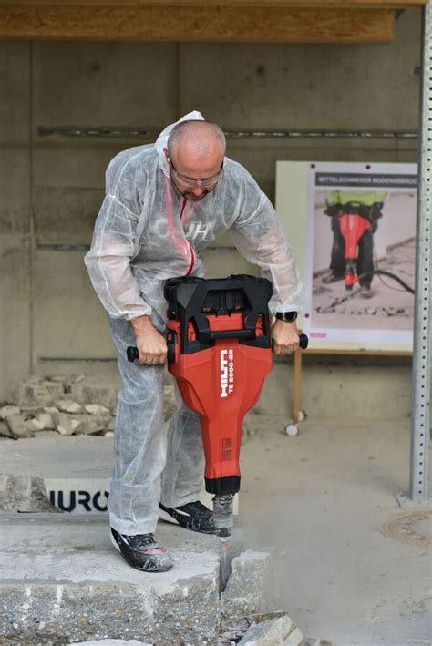 Hilti Deutschland AG Hilti Bringt Mit Der 22 V Akku Plattform Ein