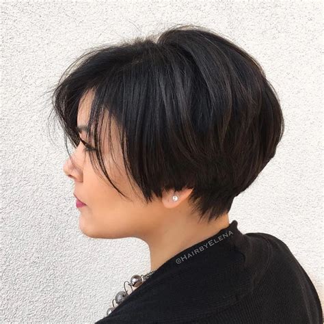 Stylish Short Hairstyles For Thick Hair To Try In