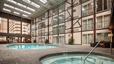 Best Hotels with Pools in Minneapolis to Cure Your Winter Blues