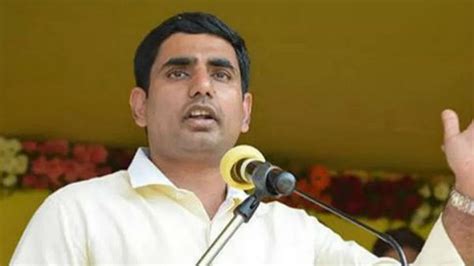 Tdp के राष्ट्रीय महासचिव नारा लोकेश ने सुनीं मजदूरों की समस्याएं ईंट