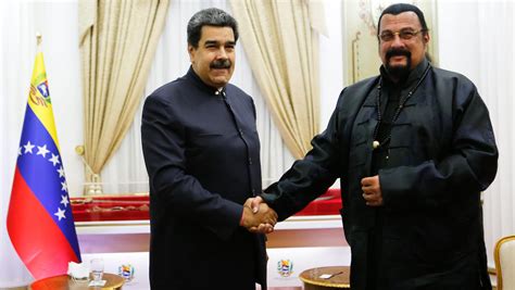 Venezuela Bizarrer Diktator Besuch von Steven Seagal sorgt für Wirbel