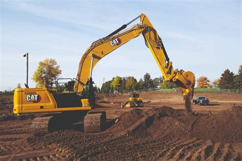 Cat Excavator Offers Best In Class Production Quarry