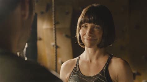 Exclusive Evangeline Lilly Packs A Punch In New Ant Man Featurette Entertainment Tonight