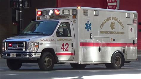 Chicago Fire Dept Ambulance 42 Responding Youtube