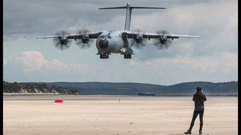 Huge Airbus A400m Atlas Makes Spectacular Beach Landing Youtube