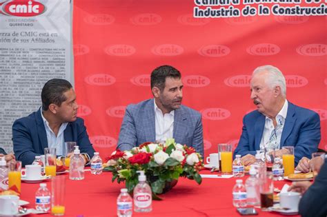 Enrique Vega Carriles Destaca El Compromiso De Obras Durante Reuni N