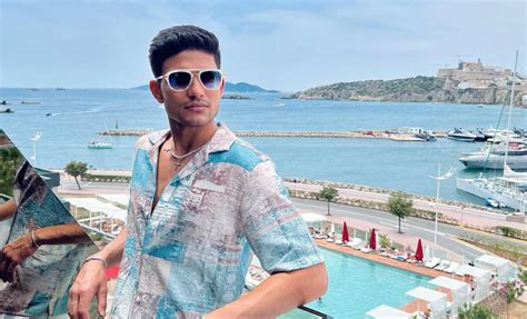 Ipl Ke Paiso Ka Aish Fans React As Shubman Gill Shares Holiday