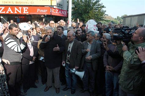 DTP liler İzmir de yürüyüş yapmak istedi ama Son Dakika Flaş Haberler