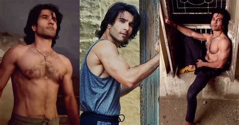 Pakistani Actors Shirtless