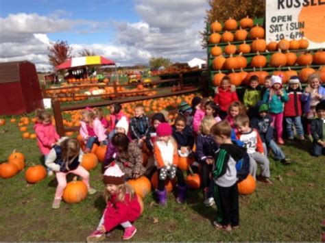 Russell Farms Pumpkin Patch Group Reservations