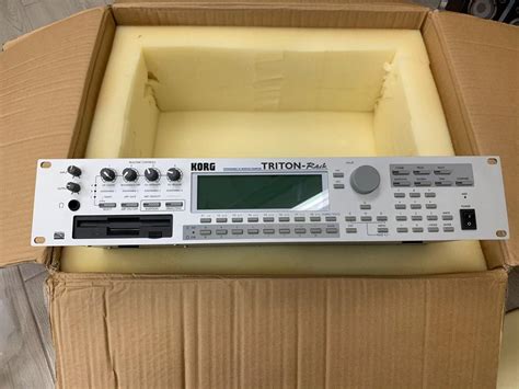 Korg Triton Rack Expandable Hi Module Sampler Carousell