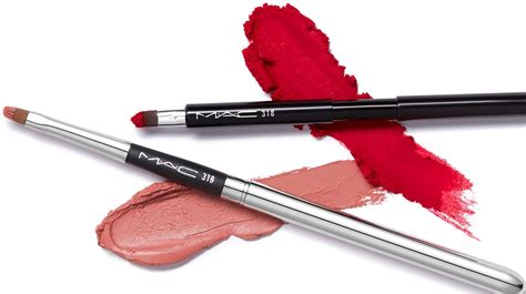 Best MAC Makeup Brushes | LOOKFANTASTIC