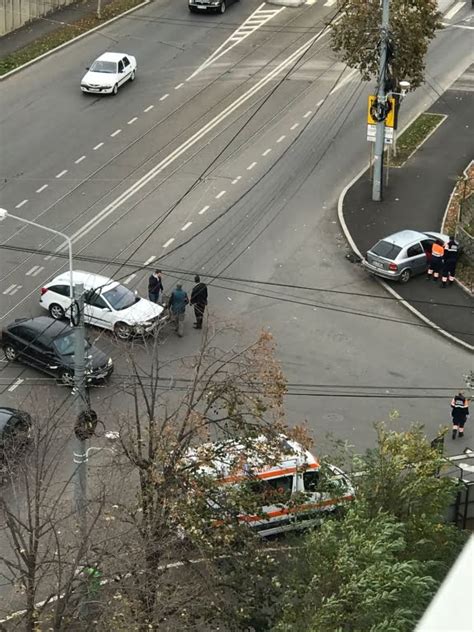 Accident Pe Oseaua Vestului Trafic Blocat Pentru Tramvaie Pe Sensul