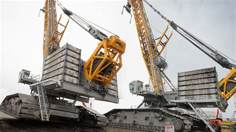 Crane Of The Day Episode Liebherr Lr Youtube