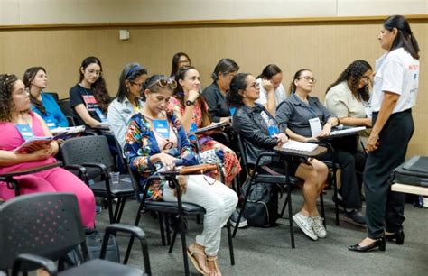 Escola Do Turismo Oferece Vagas Para Cursos Profissionalizantes