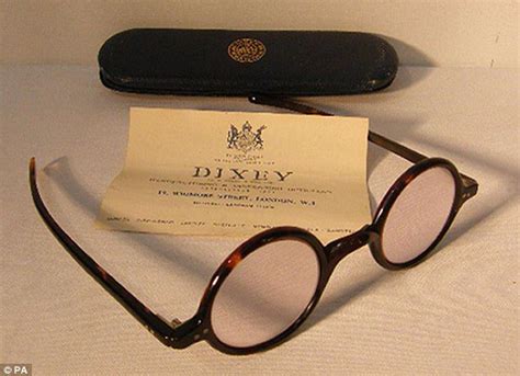 Sir Winston Churchill S Eyeglasses Compliment Slip Four Eyes Round Eyeglasses Wearing