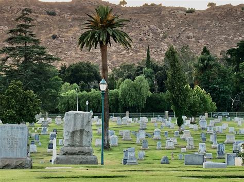 Visitor Guide to Evergreen Memorial Park Cemetery 6