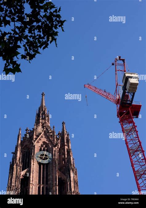 Frankfurt cathedral tower hi-res stock photography and images - Alamy