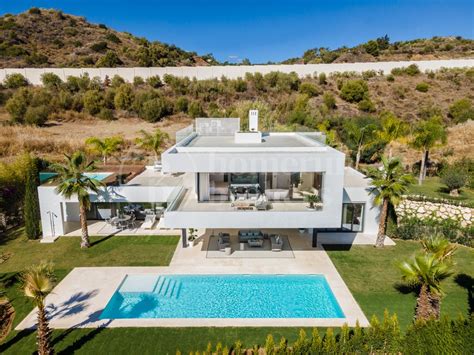 Villas For Sale In Los Olivos Nueva Andalucia