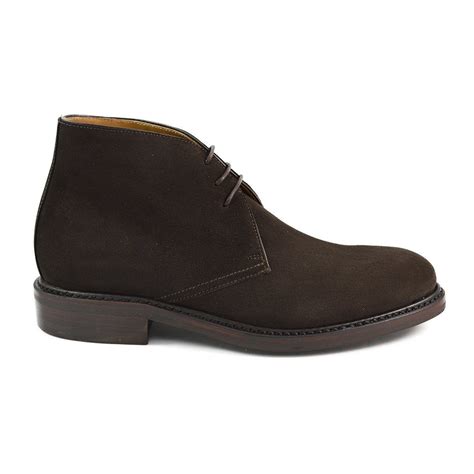 chukka boots  fine pair  shoes