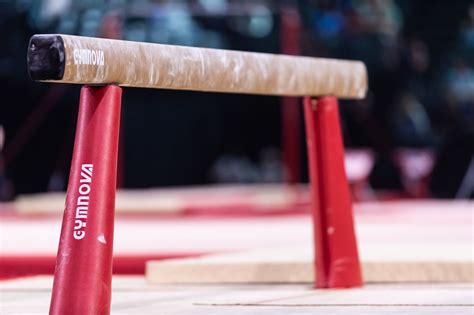 PAR DE PROTECCIONES DE PATAS DE VIGAS DE EQUILIBRIO Y MESAS DE SALTO