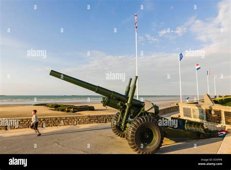 Arromanches museum normandy france hi-res stock photography and images - Alamy